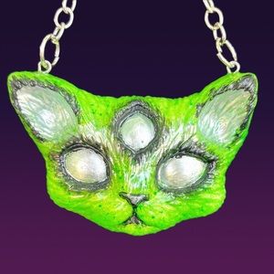 Green third eye resin cat necklace